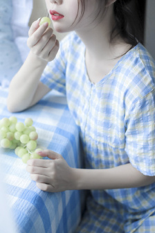 学渣坐在学霸巨龙上写作业